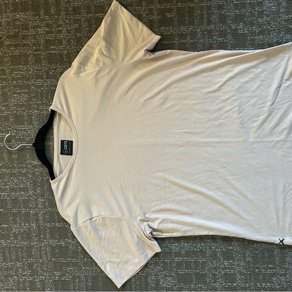 Cuts Clothing Men's Short Sleeve Cream Tee